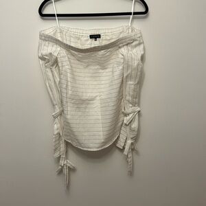 1. State off the shoulder long sleeve top size xs